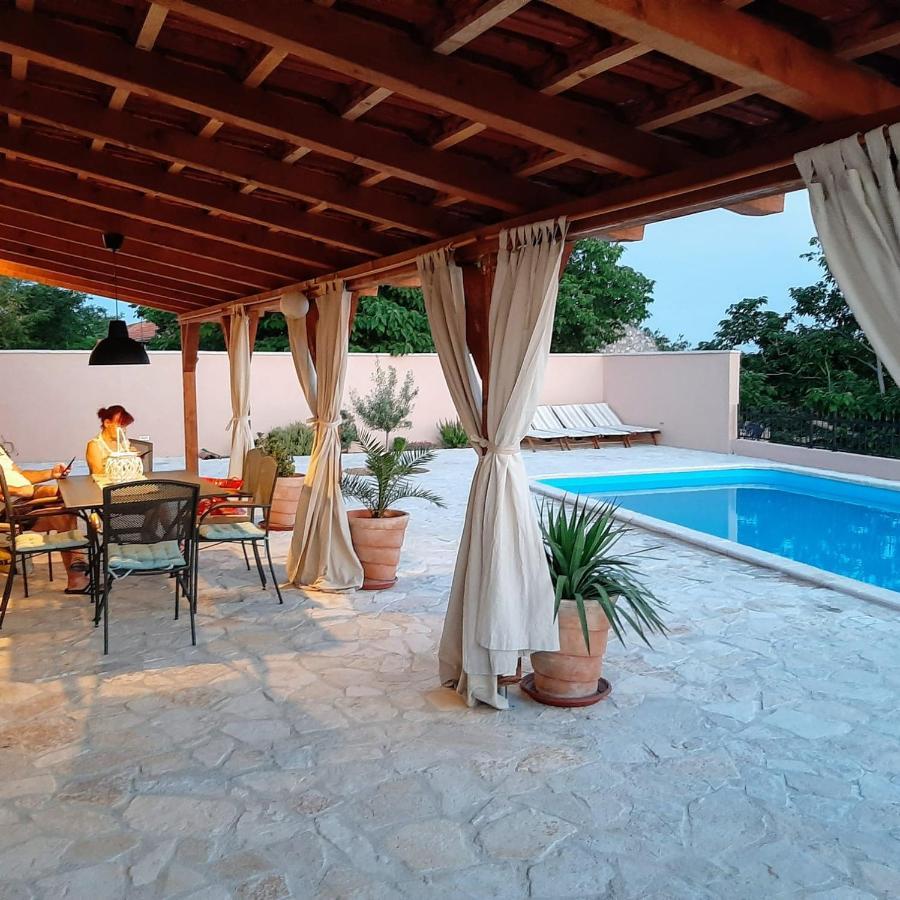 Holiday House Barba - Vrana Pakostane Ngoại thất bức ảnh