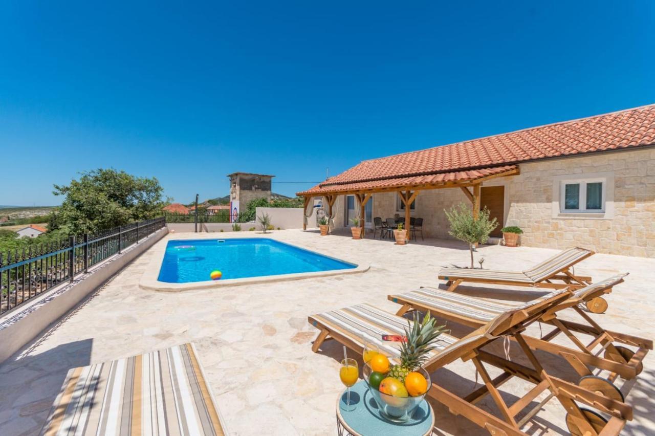 Holiday House Barba - Vrana Pakostane Ngoại thất bức ảnh