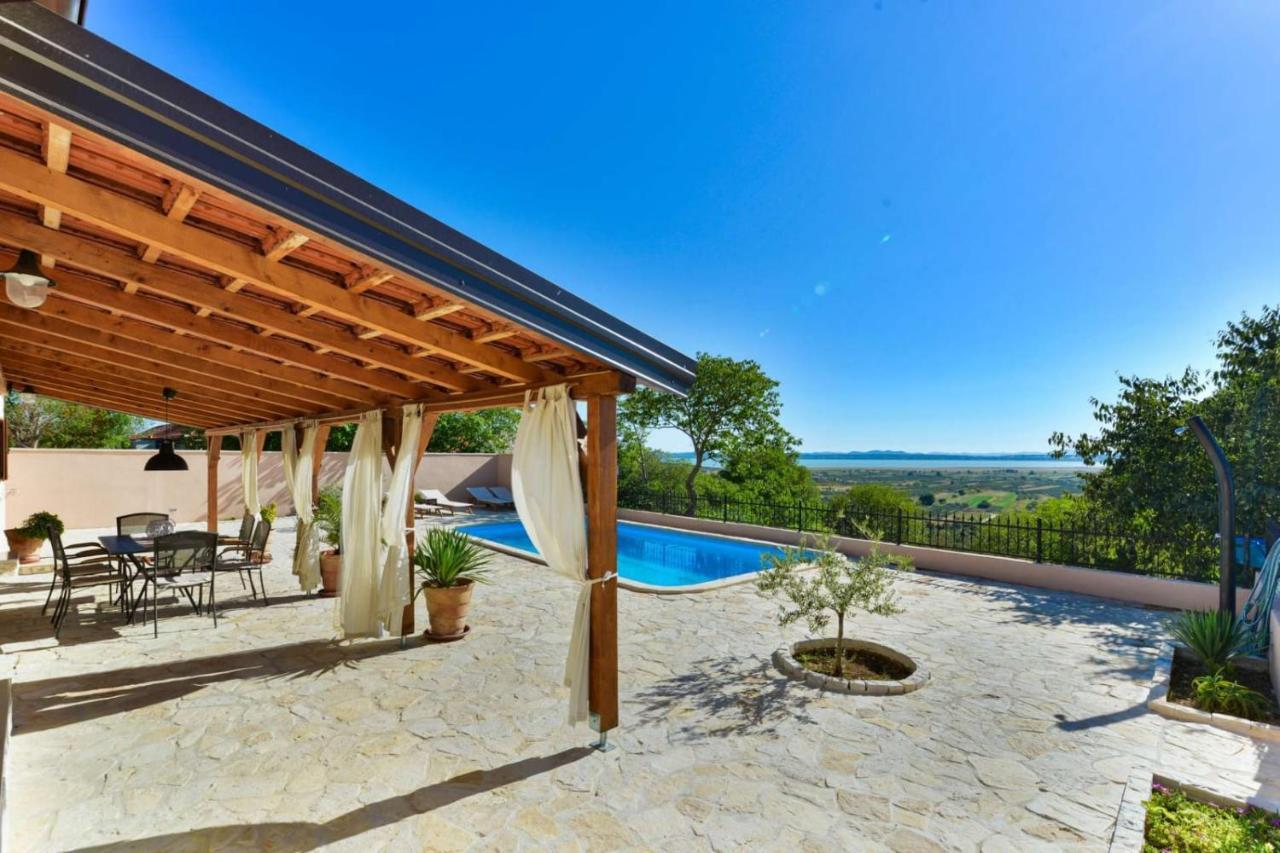 Holiday House Barba - Vrana Pakostane Ngoại thất bức ảnh